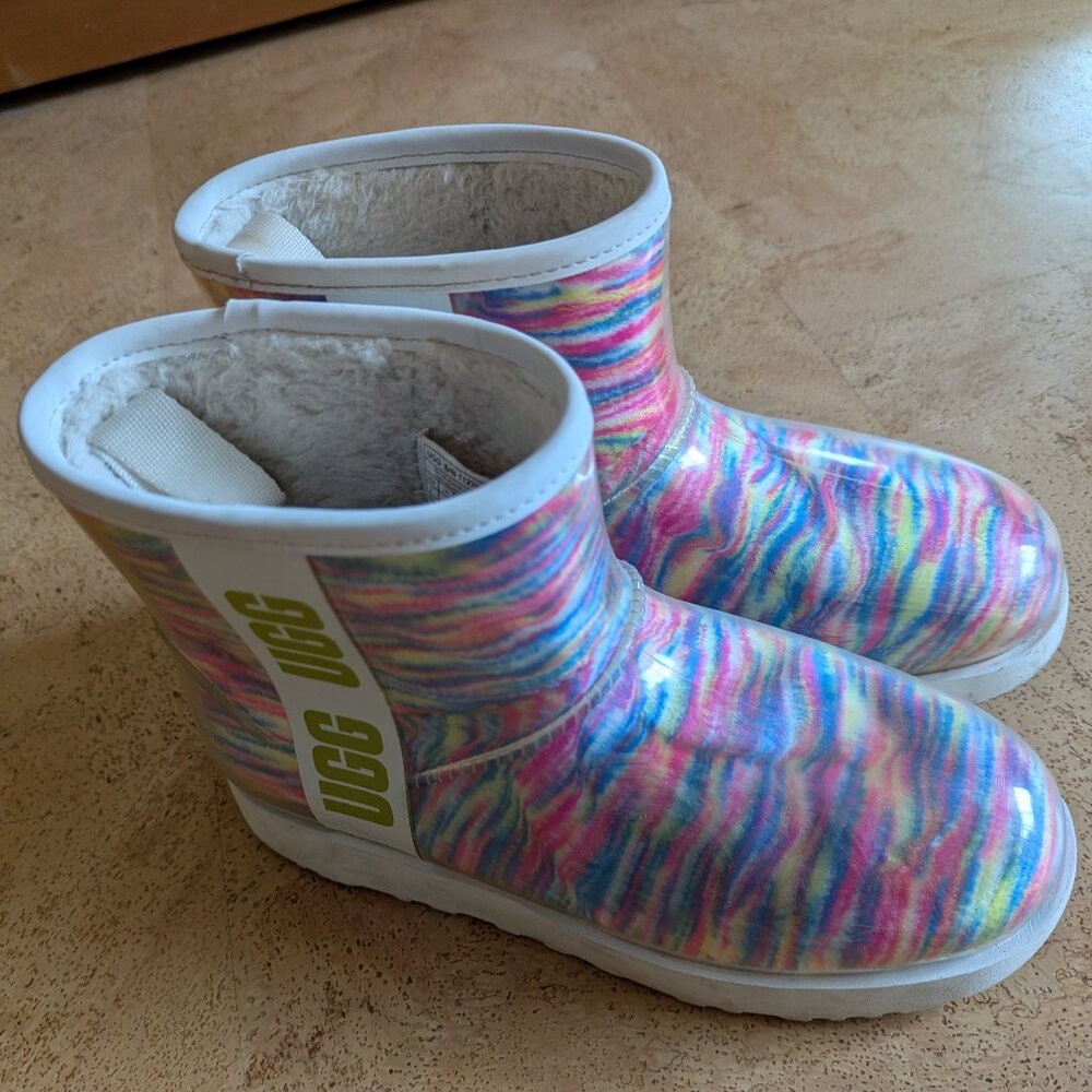 Ugg size 7